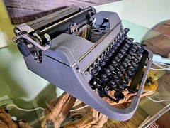 VTG 1936 Underwood Champion Portable Manual Typewriter W/Original Case USA Made