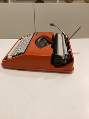 HERMES BABY. POP ART. ORANGE PICA TYPEWRITER. 1977. MID CENTURY