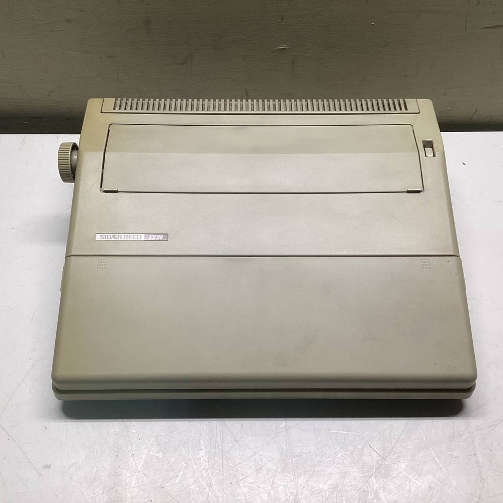 As is Typewriter Silver Reed EZ20 SEIKO Not tested Junk Showa Retro Applian