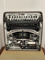 Vtg 1951 SMITH-CORONA Sterling 5A-Series Drab Brown/Green Deco Typewriter w/Case