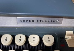 Great Condition 1967 Smith-Corona Super Sterling Portable Typewriter with case