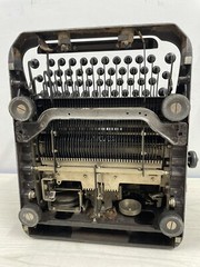 WORKING Vintage Remington Rand Model 17 Typewriter. Please See All The Pictures!