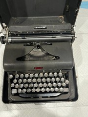 Vintage 1938 Royal Arrow Typewriter w/ Case Glass Keys Tested Cleaned Nice Shape