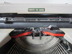 Gray 1955 Royal Quiet De Luxe Typewriter w Case Manual Key Serviced New Ribbon