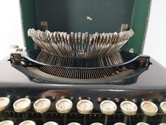VTG Antique 1920’s Remington Portable Typewriter w/ German Type Keys WORKS Rare!