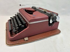 Triumph Norm 6 Red Typewriter Refurbished Cleaned + New Ribbon Year 1950