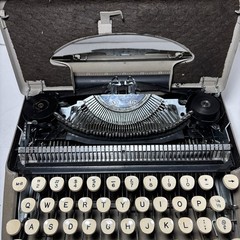 SMITH-CORONA Sterling Portable Typewriter w/Case Untested JL