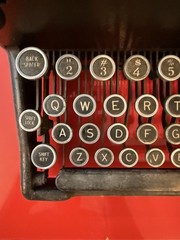 early 1920’s Royal 10 Typewriter | Double Beveled Glass Side Windows | Working