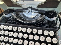 1965 Smith-Corona Sterling Seafoam Green Portable Typewriter. Tested. Works.
