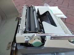 VTG Olympia SG 8 Desktop Typewriter from 1964? Works