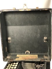 Vintage 1922 Remington Portable Black Antique Typewriter with Case Made In USA