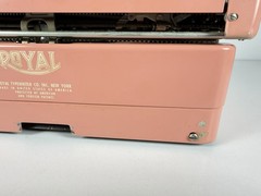 Rare! Original 1957 Vintage PINK Royal Quiet DeLuxe Portable Typewriter w/ Case