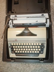 Willy Scheidegger Typomatic TMS International 2000 Adler Typewriter W. Germany