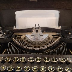Nice Vintage 1949 L.C. Smith & Corona “Clipper” Typewriter Working W/ Hard Case