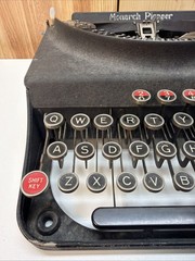 Vintage Remington Monarch Pioneer Black W/ Krinkle Finish 1930’s Bin DF