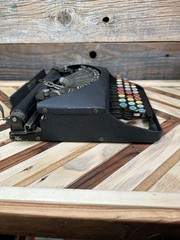 VTG Rare 1938 Remington Rem Rand Bantam Children’s Typewriter W/ Colored Keys