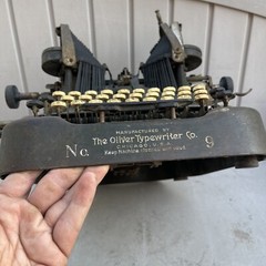 Oliver Typewriter No. 9 For Repair or Parts (not working)