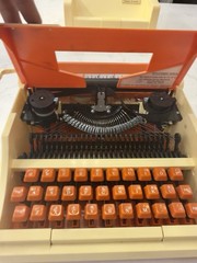 VTG Buddy L Easy Writer 500 Portable Typewriter 1976 Japan Working w/ Hard Case