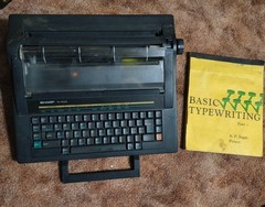Sharp PA-3020lI Portable ElectronicIntelliwriter Working+Basic Typewriting Part1