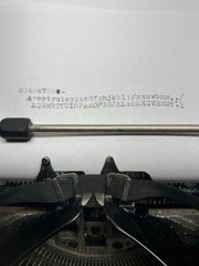 1927 Royal P107370 Portable Typewriter Duotone
