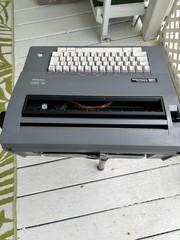 Smith Corona SL480 Electronic Portable Typewriter Case Ribbon Tested Works Great