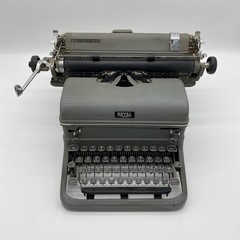 Antique 1940 Royal KMG Metal Art-Deco Tombstone Glass Keys Typewriter Beautiful