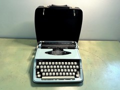 Blue Brother Portable Typewriter w/Case • Sears Citation • Japan-Made, Tested