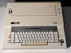 Smith Corona XD 8000 Typewriter Spell•Right w/ Manual, Ribbons, Cover – TESTED –