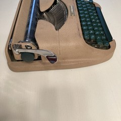 Vtg c1960s Nippo Japan Portable Typewriter Nice Zipper Case Unbadged — pls READ