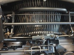 Vintage Corona Standard Floating Shift Typewriter In Case