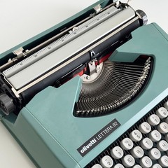 Olivetti Lettera 82 | Typewriter | Working | 1980s | UPS 3-Day to US/CAN