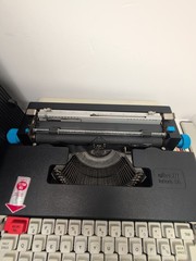 1979 Olivetti Lettera 36 Electric Typewriter with carrying case and accessories
