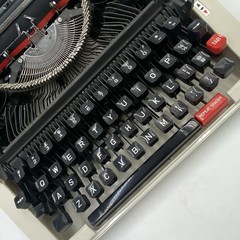 Rover 5000 Super DeLuxe Portable Travel Typewriter In Case w/ Japan YEN Key