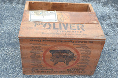 RARE ANTIQUE TYPEWRITER OLIVER BATWING TYPEWRITER ORIGINAL SHIPPING CRATE!