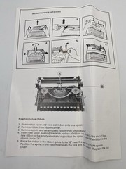 Rover 5000 Super DeLuxe Portable Travel Typewriter In Case w/ Japan YEN Key