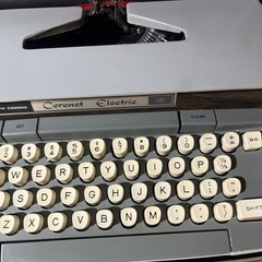 Smith-Corona Coronet Automatic 12 Electric Typewriter Blue w/ Case