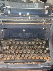 Vintage 1938 Underwood Master Desktop Typewriter parts repair display