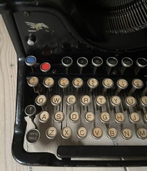 Olivetti M40 1st series with rare Danish keyboard