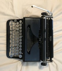 1936 Royal Portable Typewriter W/case, In Good Condition