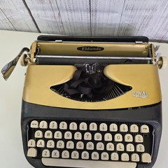 Royal Eldorado Typewriter Gold Black Pebbled Carry Case Vintage Netherlands
