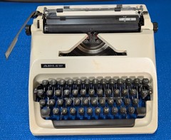 Adler J2 Portable Typewriter (Circa 1975) – Working – With Case – Original Owner