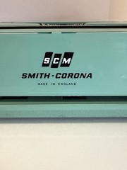 Smith-Corona Corsair Deluxe Portable Manual Typewriter Teal Blue Vintage