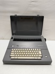 Smith-CoronaDeville 470 Electronic Daisywheel Typewriter Needs Correction Ribbon