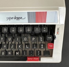 Rover 5000 Super Deluxe Typewriter With Case And Instructions Vintage Read
