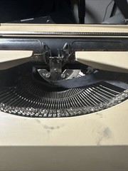 1970’s Flying Fish 200 Portable Manual Typewriter Used (read)