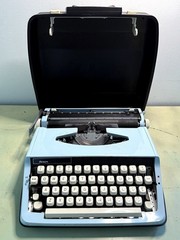 Blue Brother Portable Typewriter w/Case • Sears Citation • Japan-Made, Tested