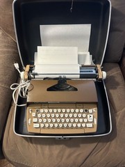 💙Smith Corona Coronet Automatic 12 Electric Typewriter+Carrying Case/key-TESTED
