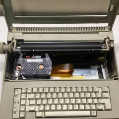 As is Typewriter Silver Reed EZ20 SEIKO Not tested Junk Showa Retro Applian