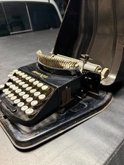 Bing No. 2 Portable Typewriter 1920s Rare Vintage with Metal Shell Case Nice