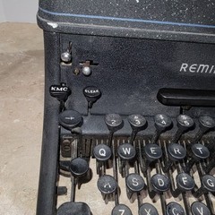 Vintage 40’s Remington Rand KMC Model 17 Desktop Typewriter Black Crinkle Matte